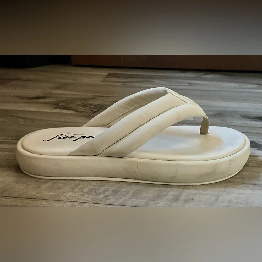 Free People Wonderland Flip Flop Thong Sandal - Picture 2 of 11
